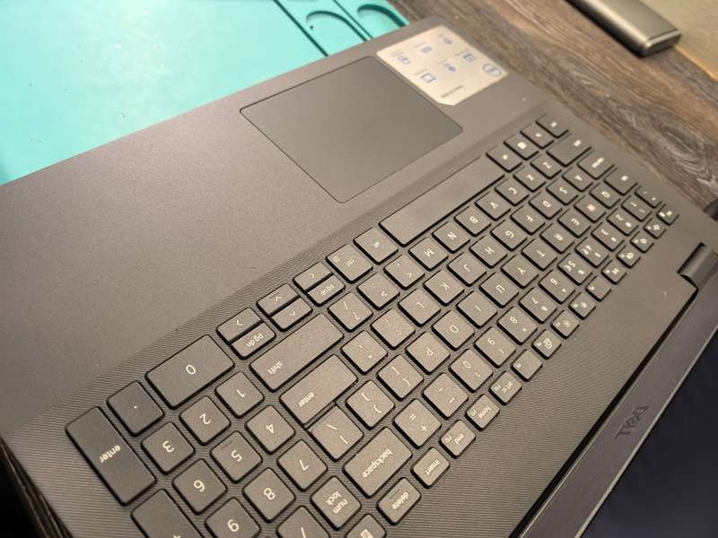 DELL INSPIRON 3501-i3-1005G1-8GB DDR4-240GB SSD-HD