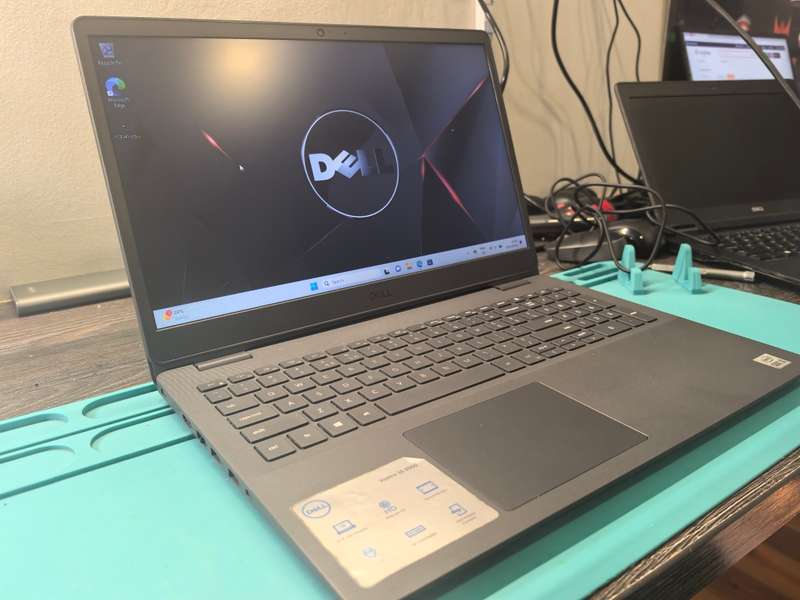 DELL INSPIRON 3501-i3-1005G1-8GB DDR4-240GB SSD-HD