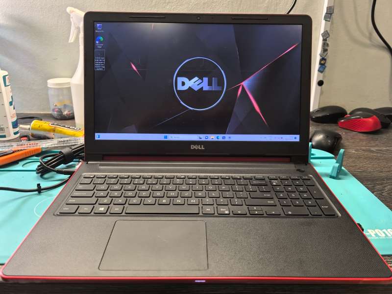 DELL VOSTRO 15 3568-i5-7200U-FHD 1920X1080-512GB SSD-8GB DDR4