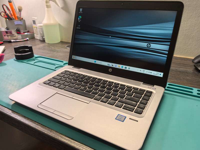 HP ELITEBOOK 840 G4-i7-7500U-8GB*256GB SSD-FULL HD-HD 620-BACKLIT