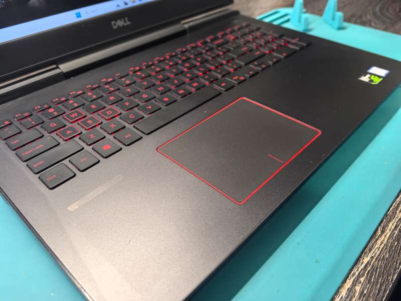 DELL GAMING 7577-i7-7700HQ-16GB-512GB SSD-1000GB HDD-IPS FHD-GTX1050ti-FHD