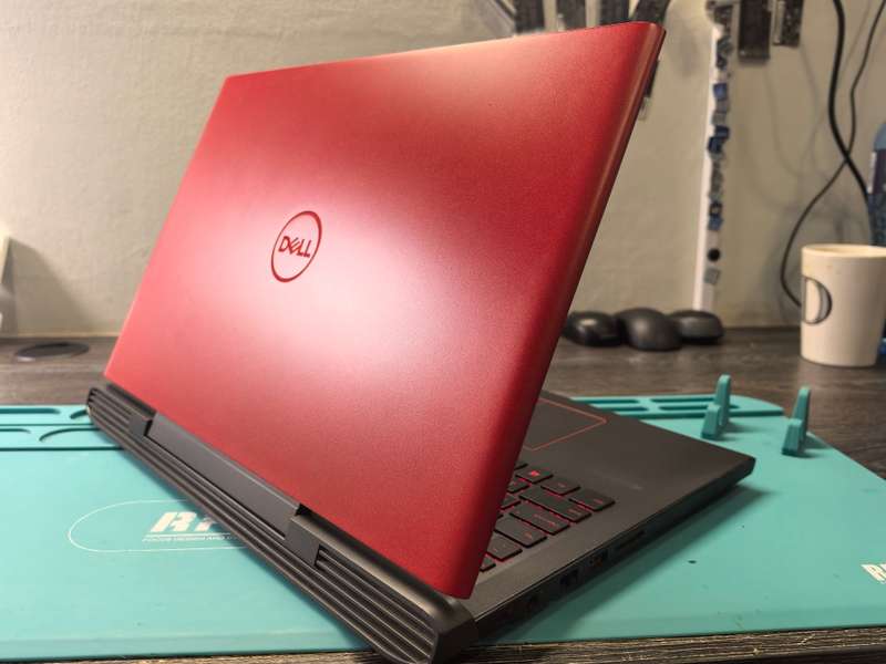 DELL GAMING 7577-i7-7700HQ-8GB-256GB SSD-1000GB HDD-IPS FHD-GTX1050ti-FHD