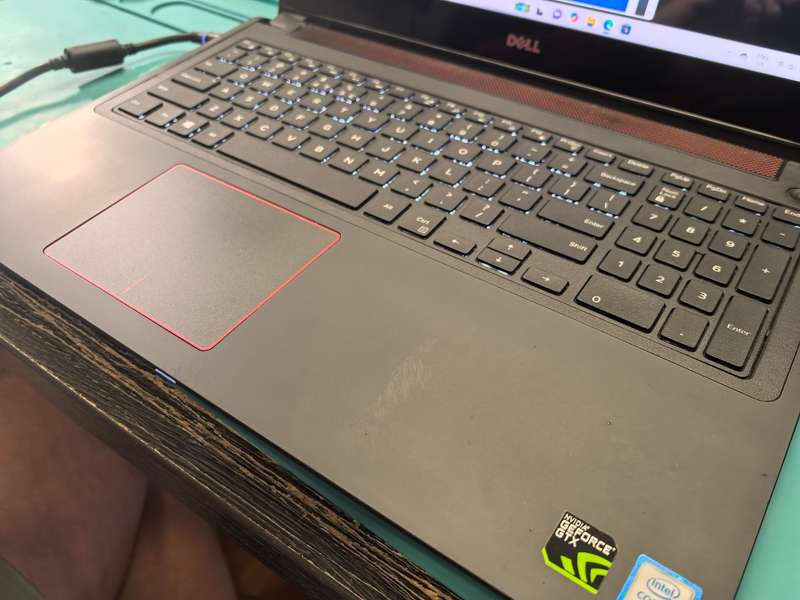 4K DISPLAY-GAMING i7-DELL INSPIRON 7559-i7-6700HQ-NVIDIA GTX960M-16GB RAM-256GB NVME-1000GB HDD