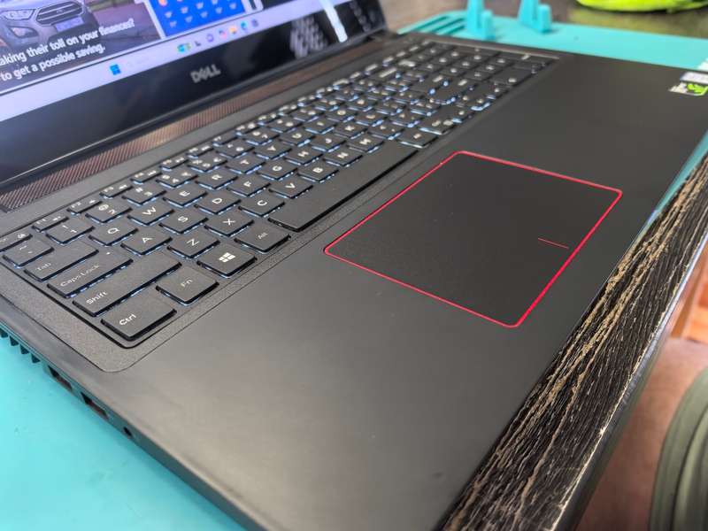4K DISPLAY-GAMING i7-DELL INSPIRON 7559-i7-6700HQ-NVIDIA GTX960M-16GB RAM-256GB NVME-1000GB HDD