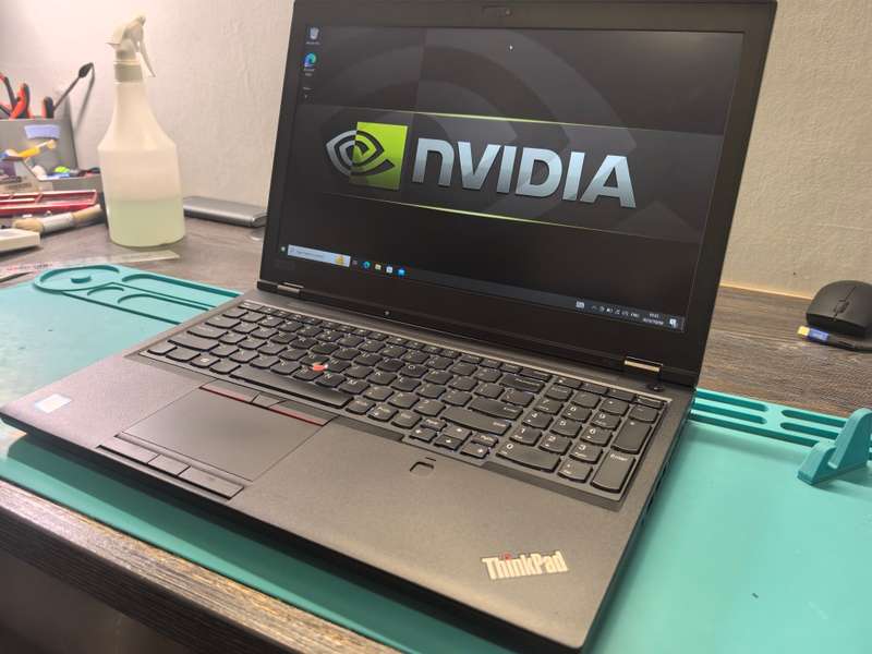 4GB NVIDIA QUADRO-LENOVO THINKPAD P52-i7-8750H-16GB DDR4-512GB SSD-FHD