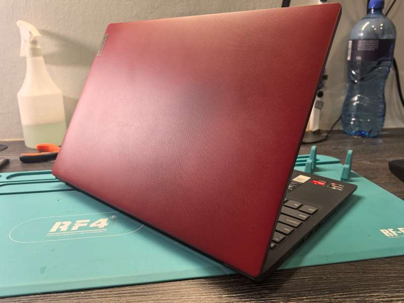 RADEON ADRENILAN EDITION-LENOVO IDEAPAD 3-RYZEN 5-3500U-8GB DDR4-256GB SSD-HD-VEGA 8 GRAPHICS