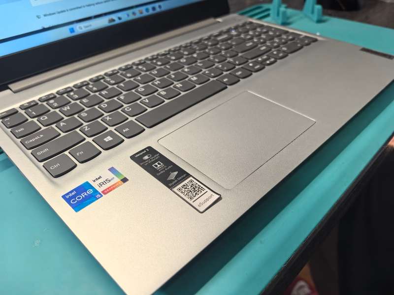 LENOVO IDEAPAD 3-i5-1135G7-8GB DDR4-256GB SSD-1000GB HDD-FHD-IRIS GRAPHICS
