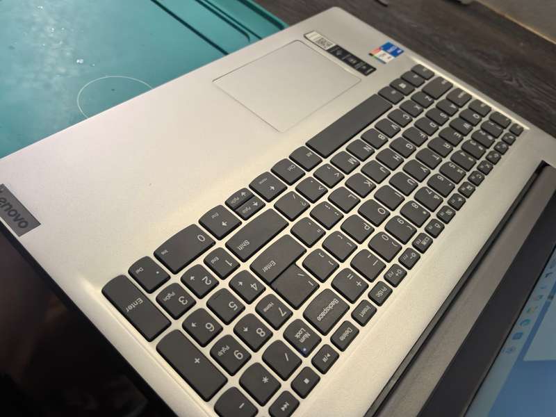 LENOVO IDEAPAD 3-i5-1135G7-8GB DDR4-256GB SSD-1000GB HDD-FHD-IRIS GRAPHICS