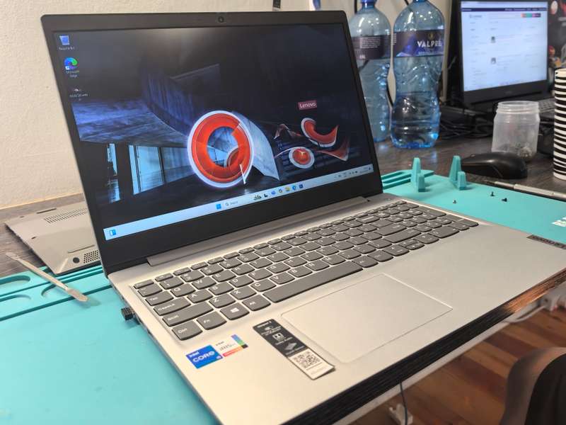 LENOVO IDEAPAD 3-i5-1135G7-8GB DDR4-256GB SSD-1000GB HDD-FHD-IRIS GRAPHICS