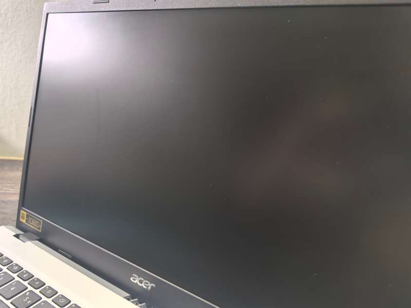 14TH GEN i3-ACER ASPIRE 3*i3-N305-8GB DDR5-512GB NVME-FULL HD-OCTA CORE-UHD GRAPHICS