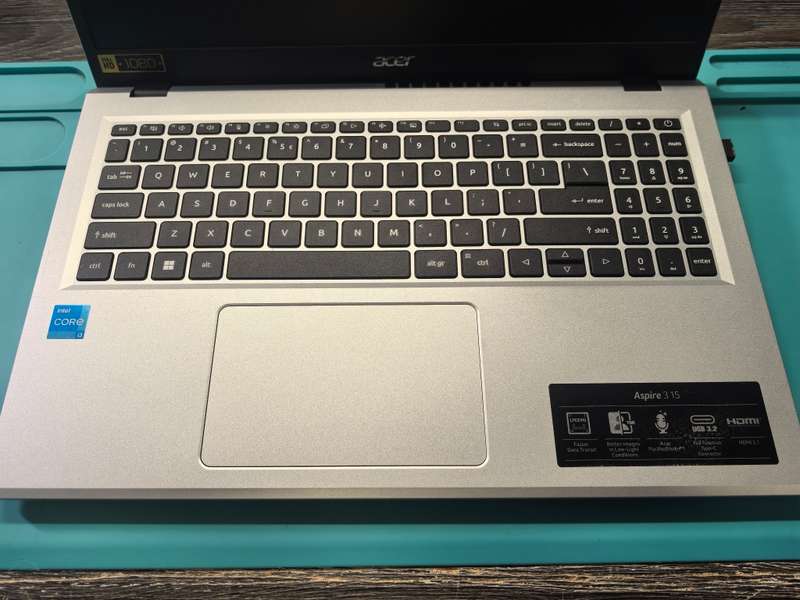 14TH GEN i3-ACER ASPIRE 3*i3-N305-8GB DDR5-512GB NVME-FULL HD-OCTA CORE-UHD GRAPHICS