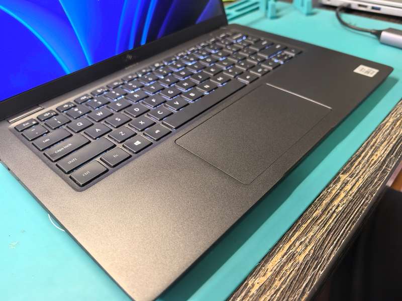 Touchscreen Carbon Ultrabook Dell Latitude 7400 i5-10310U 16GB 256GB SSD FHD Backlit