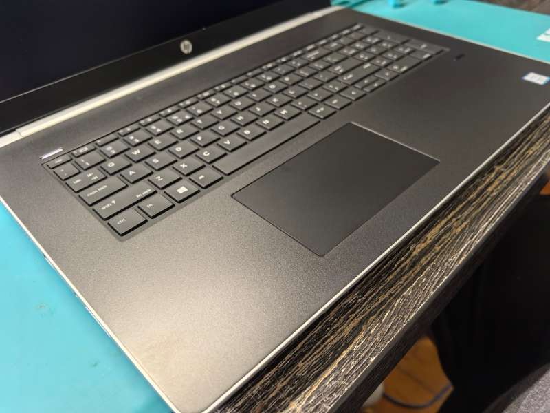 17"FHD-NVIDIA GRAPHICS-HP PROBOOK 470 G5-i5-8250U-8GB DDR4-256GB SSD-1000GB HDD