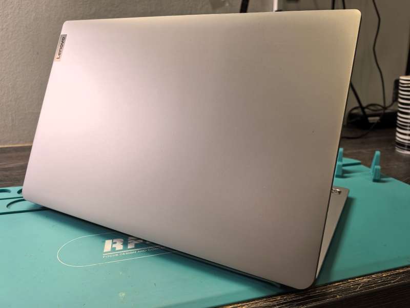 13th gen-LENOVO IDEAPAD 1-AMD RYZEN 5-7520U-16GB DDR5-512GB NVME-RADEON 610-QUAD CORE-FHD