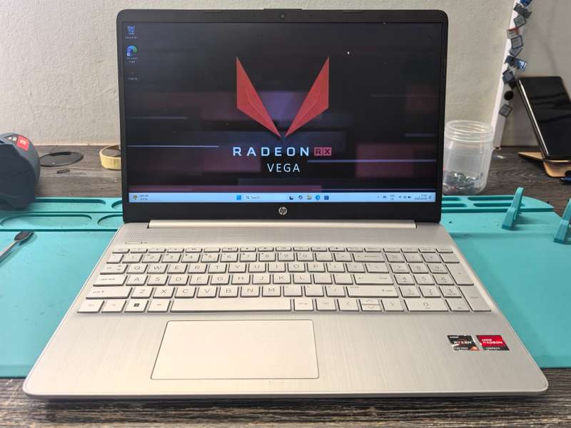 12TH GEN-HP NOTEBOOK 15s-RYZEN 5-5500U-RADEON GRAPHICS-16GB DDR4-256GB SSD-FHD-BACKLIT