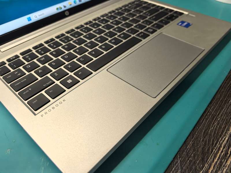 HP PROBOOK 640 G8-i5-1145G7-16GB DDR4-256GB SSD-FHD-10 CORES-BACKLIT-WARRANTY