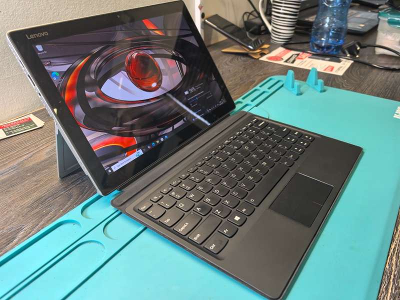 LENOVO MIIX 510-12-i5-7200U-8GB RAM-256GB SSD-FHD-4G LTE-TOUCHSCREEN-HD GRAPHICS