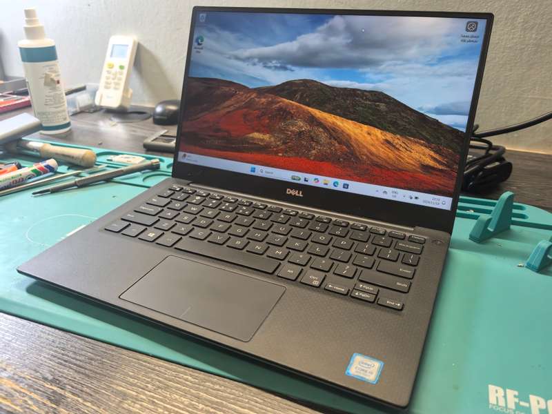 Dell XPS 13-9360 13.3" FHD Laptop - i5-8250U, 256GB SSD, 8GB RAM, Quad Core