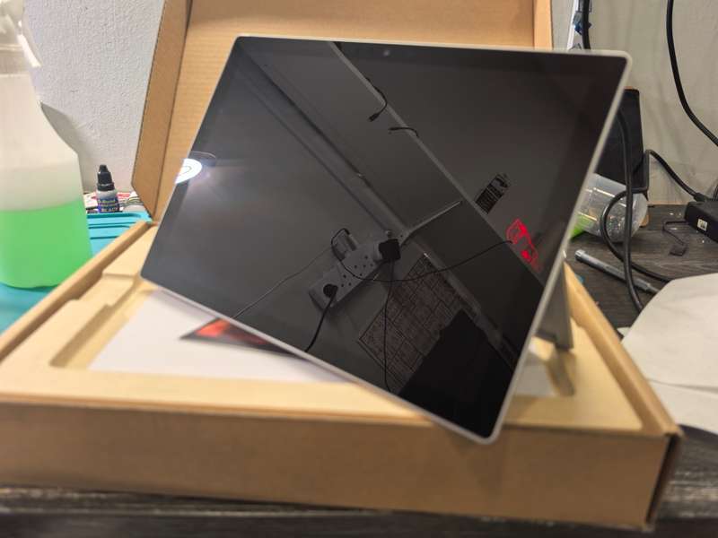 BRAND NEW-Microsoft Surface Pro 7 10th Gen i5-1035G4 16GB DDR4 256GB SSD Touchscreen 3K Display