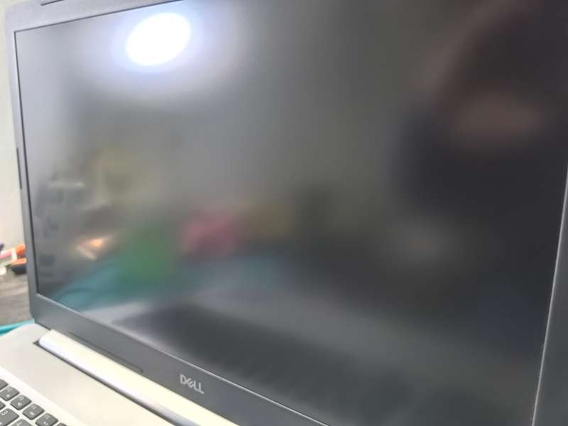 17" DELL INSPIRON 5770-i7-8550u*8GB-128GB SSD-1000GB HDD-RADEON 530 4GB-RADEON ADRENILIN