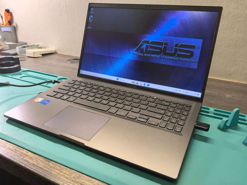 BLACK FRIDAY-11th GEN i7-ASUS EXPERTBOOK B1500c-i7-1165G7-16GB RAM-512GB SSD-FHD-G7 GRAPHICS*