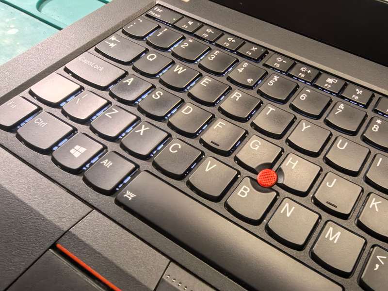 ULTRABOOK-LENOVO THINKPAD T470-i5-7300U*FHD-256GB SSD-8GB DDR4 RAM-4G LTE-BACKLIT