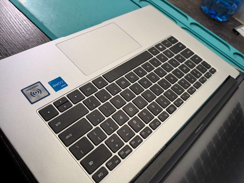 HUAWEI MATEBOOK D 15*i3-1115G4*8GB DDR4*256GB SSD*FHD*IPS*UHD GRAPHICS*WARRANTY
