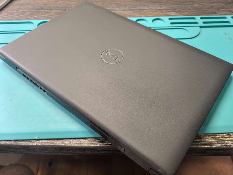 11TH GEN-DELL LATITUDE 3520-i5-1135G7-16GB DDR4-512GB SSD-FHD