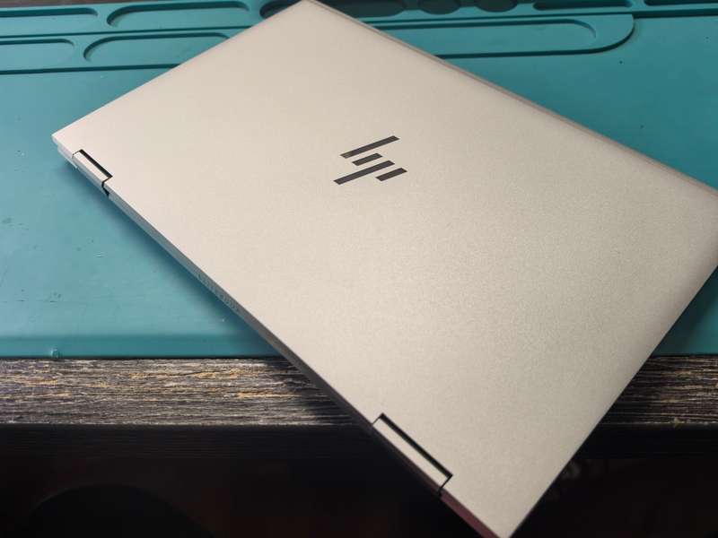 AS NEW!*HP ELITEBOOK X360 1030g8*i5-1145G7-TOUCHSCREEN-16GB RAM-256GB SSD-FHD IPS