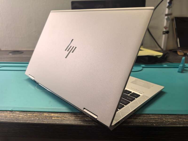 AS NEW!*HP ELITEBOOK X360 1030g8*i5-1145G7-TOUCHSCREEN-16GB RAM-256GB SSD-FHD IPS
