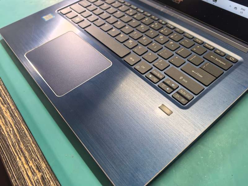 Acer Swift 3 15.6" Laptop i5-7200U 8GB RAM 256GB SSD Full HD Gorilla Glass