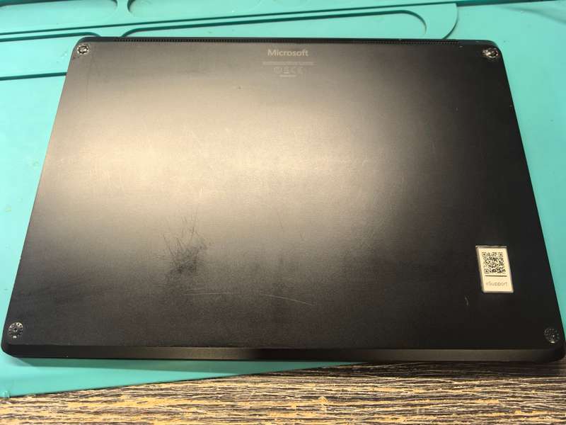 Microsoft Surface Laptop 3 - i5-1035G7 - 8GB RAM - 256GB SSD - 3K Display - Touchscreen
