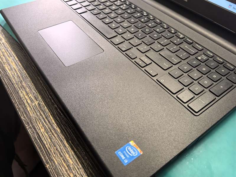 Dell Inspiron 15 3542 i3-4005u 256GB SSD 8GB RAM HD DVD