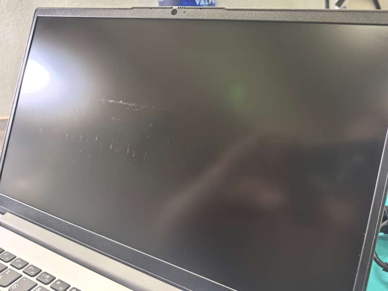 Lenovo Ideapad 1-N4020 Celeron-4GB DDR4-256GB NVMe SSD-UHD Graphics-FHD