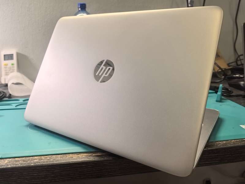 *HP ELITEBOOK 840 G3*i5-6300U*8GB DDR4*256GB SSD-500GB HDD*FHD*BACKLIT