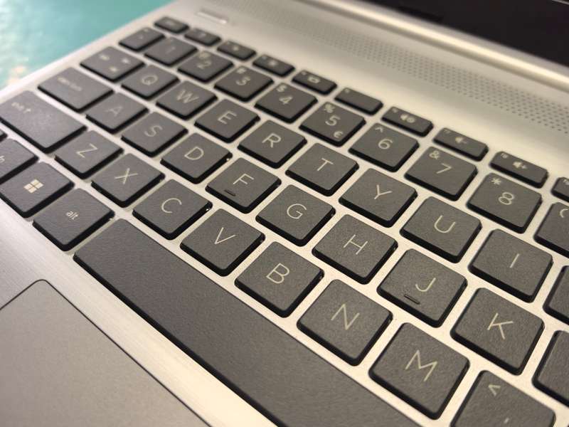 late entry-12TH GEN i5-HP 250 G9*i5-1235u*FHD*8GB RAM*256GB NVME SSD-WARRANTY
