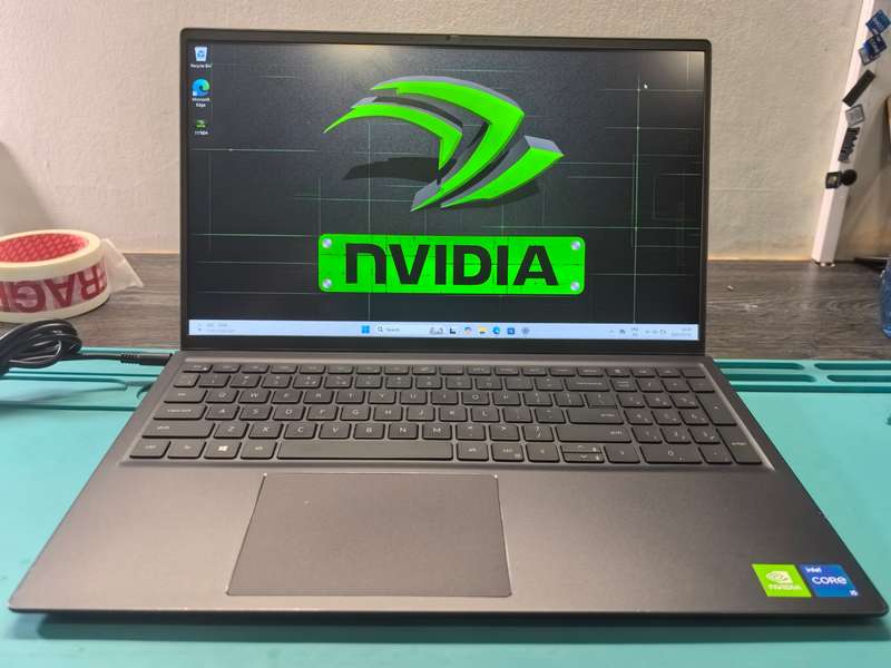 DELL VOSTRO 5510-i5-11300H-NVIDIA MX450-8GB DDR4*512GB SSD*FHD*IR*BACKLIT*
