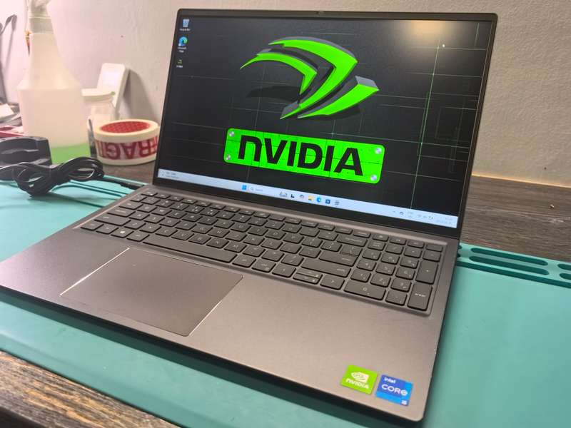 DELL VOSTRO 5510-i5-11300H-NVIDIA MX450-8GB DDR4*512GB SSD*FHD*IR*BACKLIT*