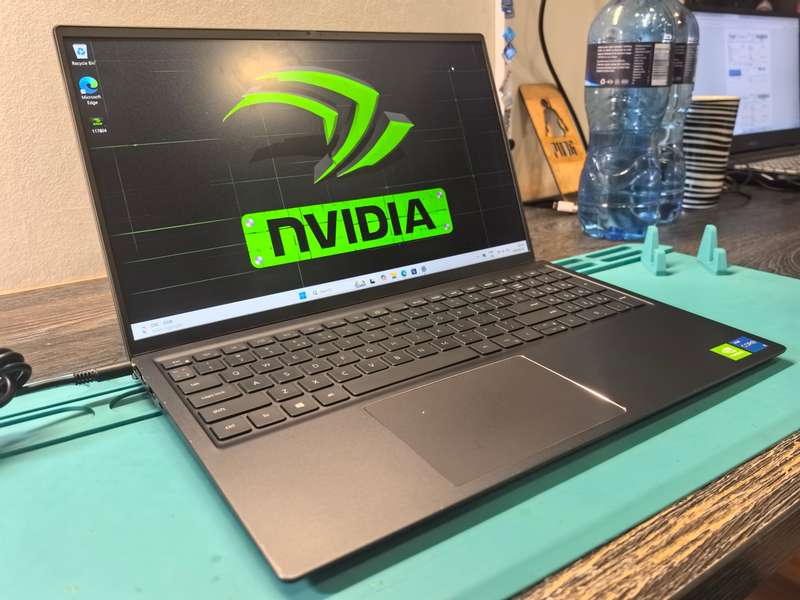 DELL VOSTRO 5510-i5-11300H-NVIDIA MX450-8GB DDR4*512GB SSD*FHD*IR*BACKLIT*