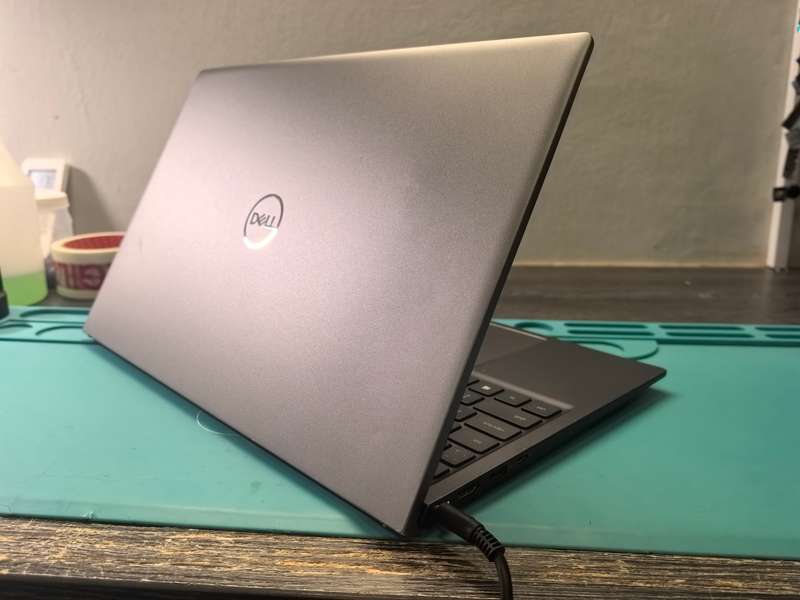 DELL VOSTRO 5510-i5-11300H-NVIDIA MX450-8GB DDR4*512GB SSD*FHD*IR*BACKLIT*