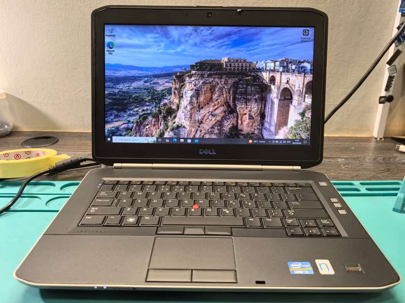 Dell Latitude E5420 Laptop - i3-2330M, 8GB DDR3, 256GB SSD, HD Display, Backlit Keyboard