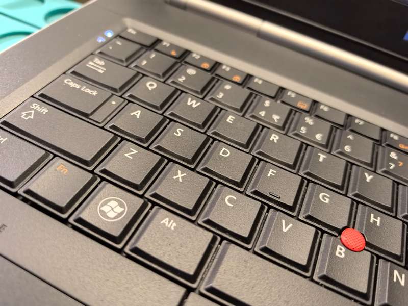 Dell Latitude E5420 Laptop - i3-2330M, 8GB DDR3, 256GB SSD, HD Display, Backlit Keyboard