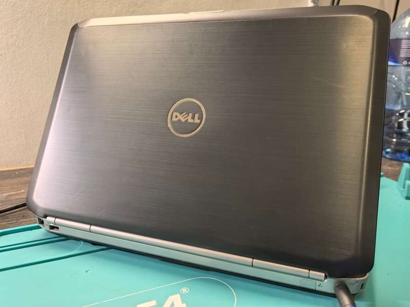 Dell Latitude E5420 Laptop - i3-2330M, 8GB DDR3, 256GB SSD, HD Display, Backlit Keyboard