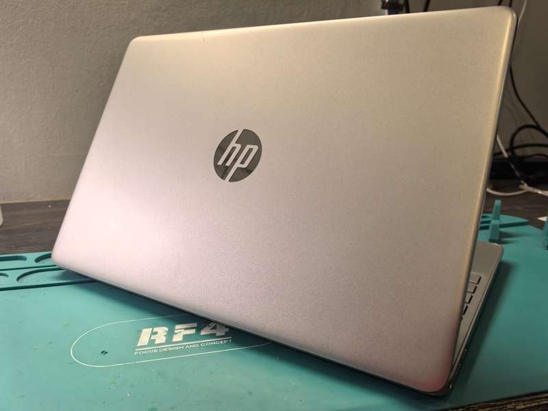 11th Gen HP 15s Ryzen 5-4500U Hex Core 8GB RAM 512GB SSD FHD Radeon