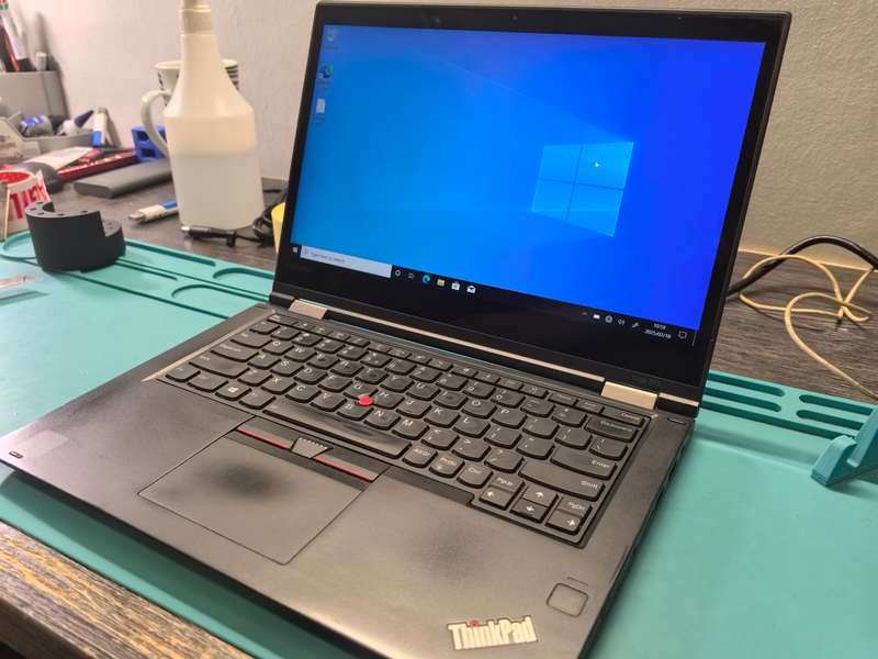 Lenovo ThinkPad Yoga 370 i5-7300U Touchscreen 8GB DDR4 256GB SSD FHD 360 Flip Backlit