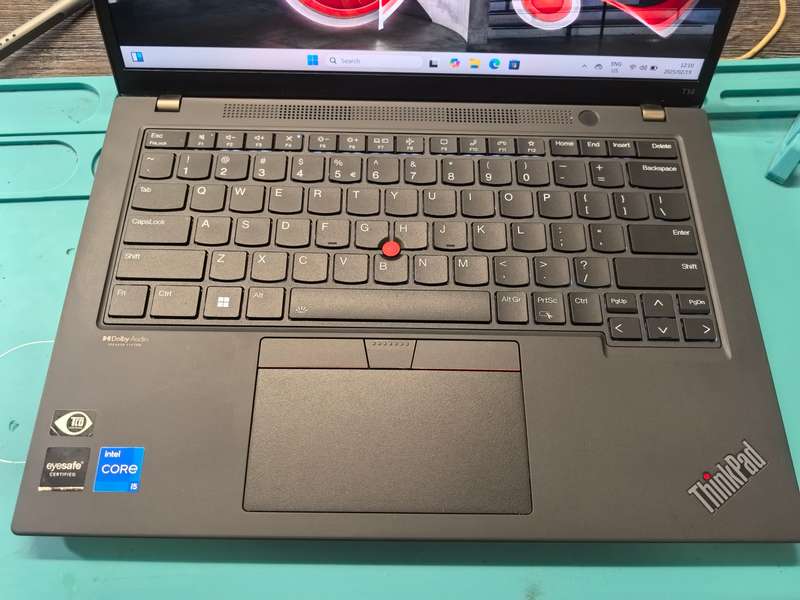 LATE ENTRY-13th gen i5-LENOVO THINKPAD T14*i5-1335u*16GB DDR4*FHD*256GB SSD