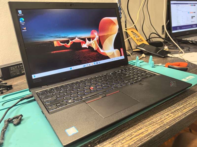 QUAD CORE i5-LENOVO THINKPAD L590*i5-8365U*512GB SSD*16GB DDR4*4GLTE