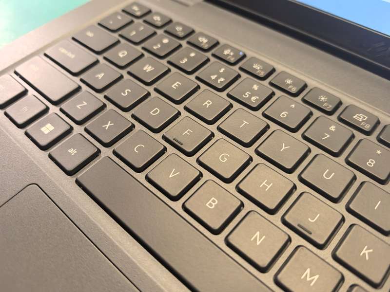 13TH GEN-DELL LATITUDE 3440*i5-1335U*16GB*256GB SSD*FHD*G7 GRAPHICS
