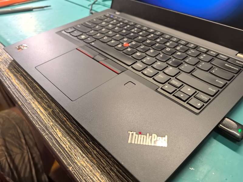 LENOVO THINKPAD T14*RYZEN 5 PRO-4650U*8GB DDR4*512GB SSD*RADEON*FHD*4GLTE