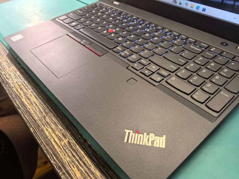 QUAD CORE i7-Lenovo ThinkPad L15 i7-10510u-16GB DDR4 512GB SSD